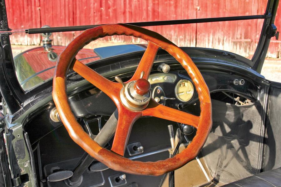  Cadillac V63 Phaeton 1924 года  (фото 8 из 13)